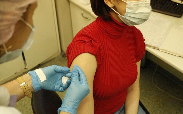 Привиться назальной вакциной против ковида можно будет в торговых центрах Ижевска