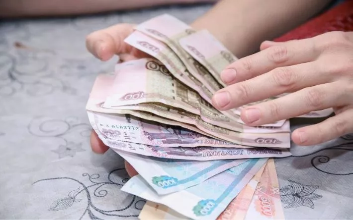Мошенники заставили сельскую учительницу из Удмуртии оформить кредит почти на 2 миллиона рублей