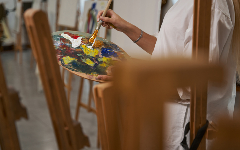 «Я художник, я так вижу»: помогает ли арт-терапия излечить душевные раны