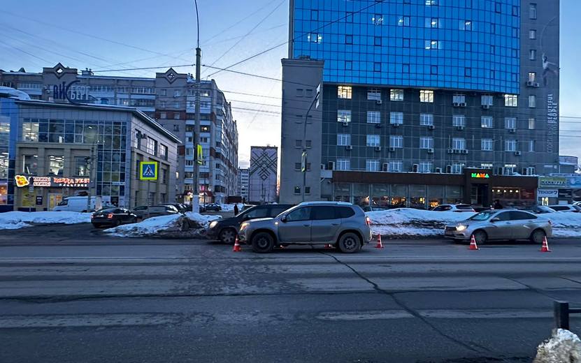 Водитель «Ниссана» сбил 4-летнего ребенка на ул. Пушкинской в Ижевске