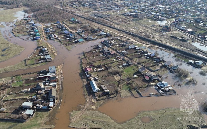 57 дворов затопило в поселке Игра в Удмуртии