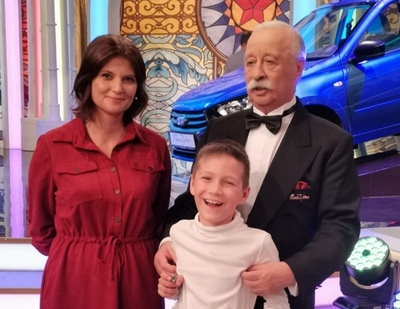 Учитель из Ижевска с сыном выступила на шоу «Поле чудес» на Первом канале
