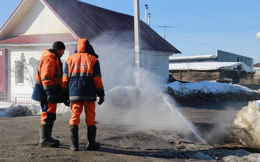 Водопропускные трубы начали промывать в Первомайском районе Ижевска