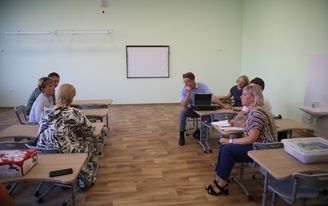 Долгожданная школа на Берша: глава Ижевска и родители учеников проверили, как идет подготовка к открытию
