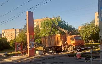 Фотофакт: остановку «Торговый техникум» снесли в Ижевске
